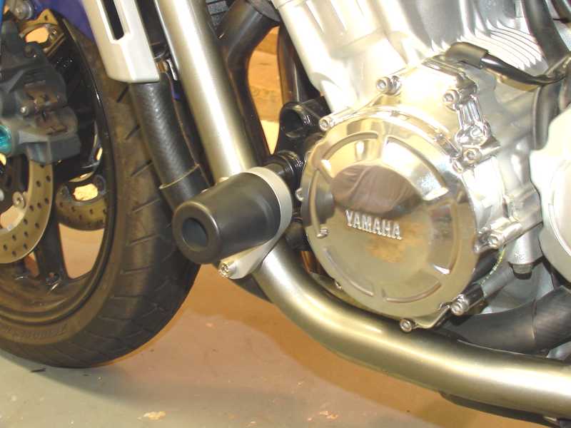 Details about  / 92 YAMAHA FZR600R RIGHT//LEFT SIDE FRONT SUB-FRAME BRACKET MOUNTING BOLTS